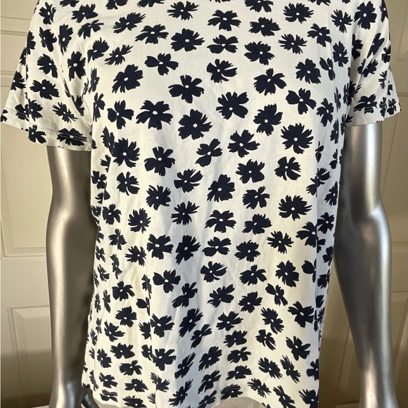 J. Crew T Shirt Navy Blue Floral Short Sleeve Collector Tee Womens Size Medium - Picture 2 of 7